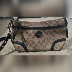 Vintage COACH Purse Dark Tan With Dark Brown Accents In Excellent Condition